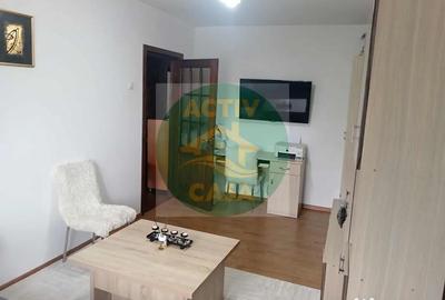 Apartament cu 2 camere decomandat în Roman - 3