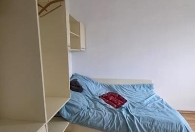 Etaj 2-Bulevardul Chimiei-1 Camera 28mp-bloc 80' - 2