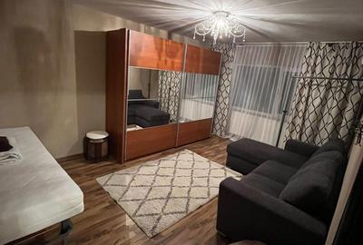 Apartament cu 3 camere semidecomandat în Central - 6