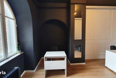 Spațiu comercial, de 18 mp, în Central - 6