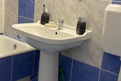 Apartament cu 3 camere decomandat în Colentina
