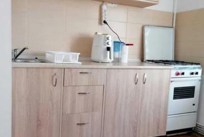 Garsonieră decomandată, mobilată în Astra - 4