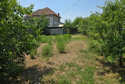 Teren de 403 mp, în Central - 7