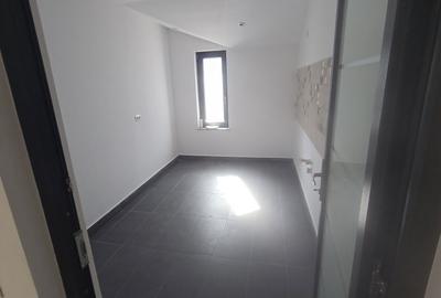 Spațiu comercial, de 160 mp, în Central - 2