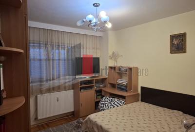 Apartament cu 3 camere semidecomandat, mobilat în Sălăjan - 4
