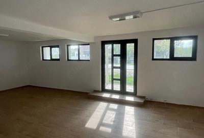 Spațiu comercial, de 72 mp, în Poiana - 7