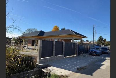 Casă Noua Zona Centrala Baicoi,  211 mp - 8