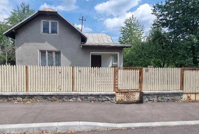 Vand Casa cu gradina - Breaza Prahova - 1