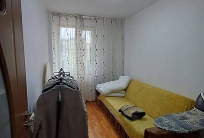 Apartament cu 3 camere decomandat în Central - 3