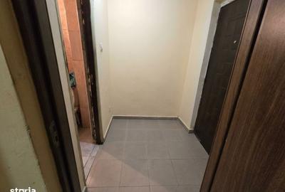 Garsonieră decomandată în Găvana - 1