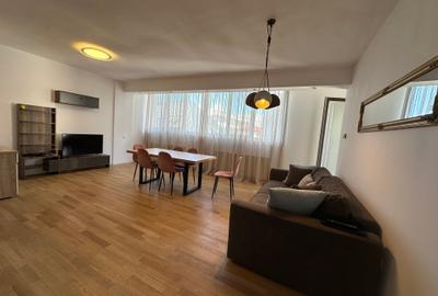 Apartament cu 3 camere decomandat, mobilat în Aviatorilor