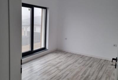 Casă individuală cu 4 camere cu Canalizare în Miroslava - 5