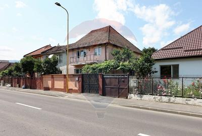 Vila cu 4 camere de vanzare in zona Florilor - 4