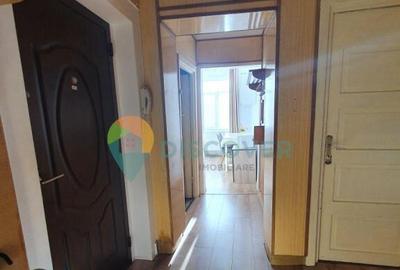 Zona Aviatori , 2 camere decomandate , 54.000 Euro - 5