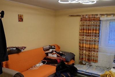 Casă cu 4 camere cu Teren 836 Mp în Ghighiu - 6