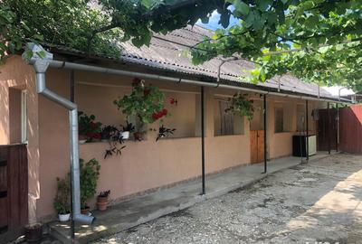 Casă cu 3 camere în Central - 2