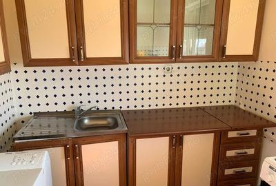 Inchiriez apartament doua camere mobilat Oradea