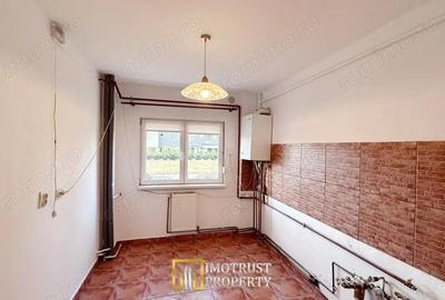 De vanzare apartament 4 camere, Arad - 3