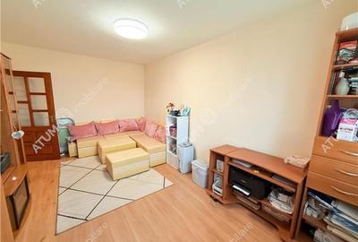 Apartament cu 3 camere decomandate 63 mp utili camara si debara - 2