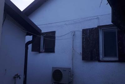 Casă cu 4 camere în Sud