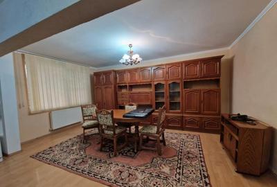 Apartament cu 4 camere decomandat în Traian - 7