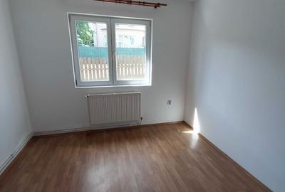 Casă cu 4 camere în Central - 6
