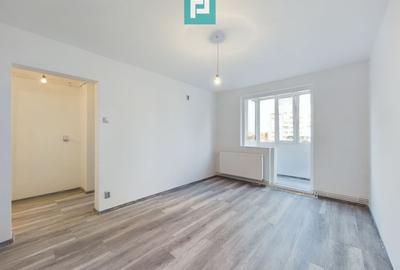 Apartament cu 3 camere semidecomandat în Aurel Vlaicu - 1