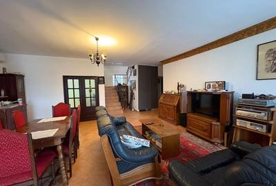 Casă individuală cu 5 camere cu Canalizare în Central - 11