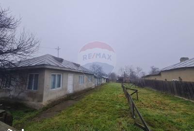 Casă cu 3 camere cu Teren 1273 Mp în Slobozia Ciorăști - 5