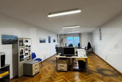 Spațiu comercial, de 1,000 mp, în Ultracentral - 3
