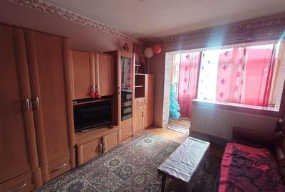 Apartament cu 3 camere decomandat în Est - 2