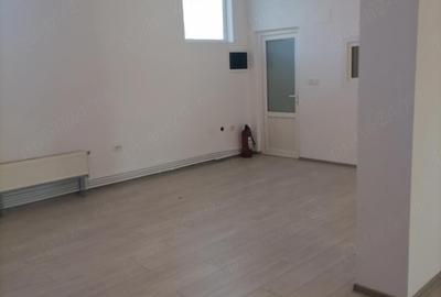 Spațiu comercial, de 150 mp, în Vest