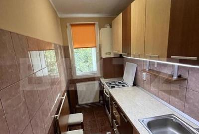 Apartament de vanzare , 40 mp , Zona Carpati I - 4