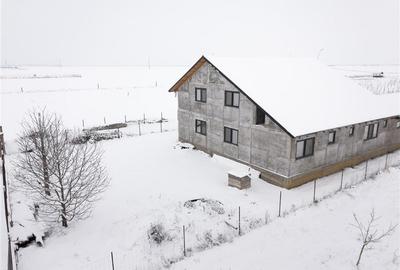 Casă individuală cu 7 camere cu Teren 1000 Mp în Livada de Bihor - 16