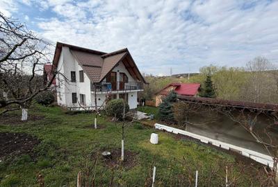 Casă cu 4 camere decomandat cu Teren 920 Mp în Central - 3