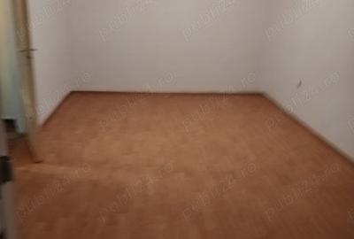 Vand apartament cu 2 camere decomandat - 2