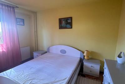Vanzare apartament 3 camere zona Grivitei mobilat - 9