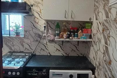 Casă cu 2 camere cu Teren 80 Mp în Km 4 - 13