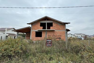 Casa noua la rosu de vanzare in Unirea Odobesti cu toate utilitatile - 8