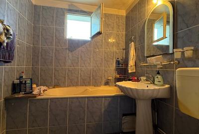Apartament cu 3 camere semidecomandat în Gorjului - 9