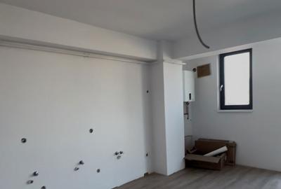 Apartament cu 3 camere în Cetate - 2