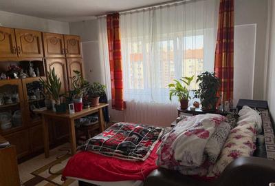 Apartament cu 2 camere decomandat în Central - 3