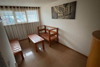 Spațiu comercial, de 72 mp, în Central - 3