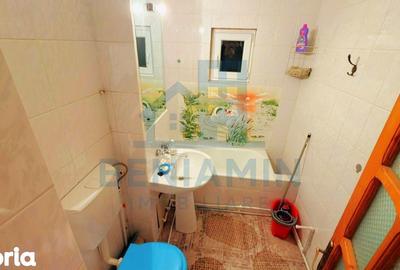 Apartament cu 3 camere decomandat în 1 Mai - 12