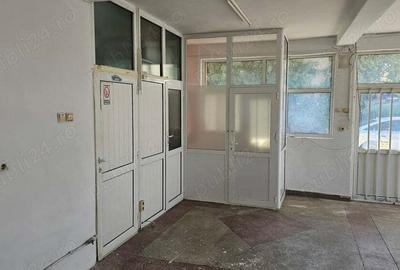 Inchiriez spatiu comercial Pia?a (de jos) Fra?ii Buze?ti - 2