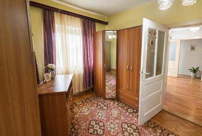 Casă individuală cu 4 camere cu Canalizare în Central - 6