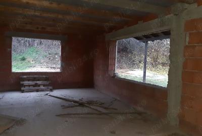 Casă cu 4 camere în Păuliș - 2