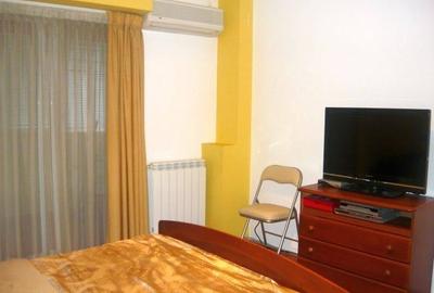 Piata Victoriei, bloc 1994, liber, 850 euro - 11