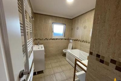 Casa pe luminoasa si eleganta prezentare, Tractorul, Brasov - 6