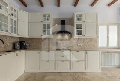 Casă cu 7 camere cu Piscina în Balotești - 14